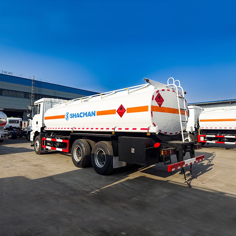 Camion de ravitaillement en carburant SHACMAN 6*4 Camion de ravitaillement en carburant SHACMAN 6*4