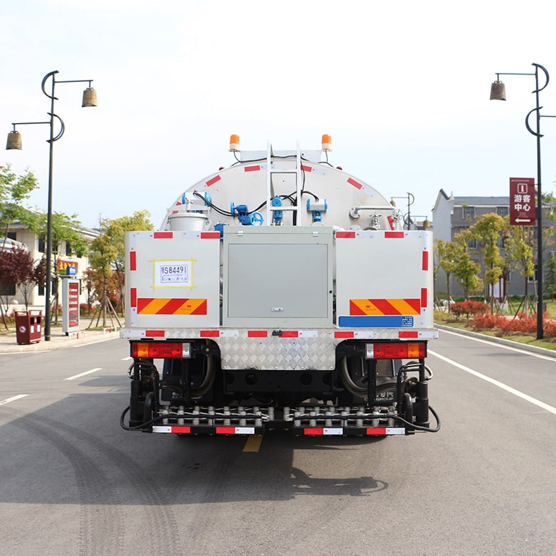 Асфальтораспределитель SHACMAN road construction 5CBM Асфальтораспределитель SHACMAN road construction 5CBM