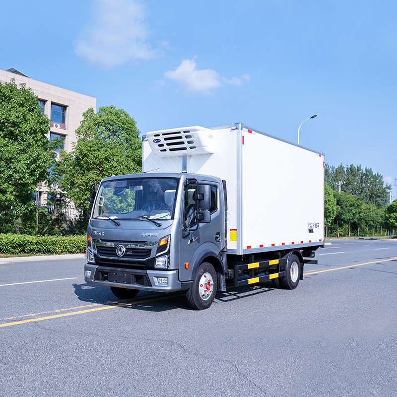 DongFeng небольшой 5-тонный рефрижератор DongFeng небольшой 5-тонный рефрижератор