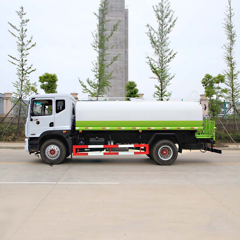 Dongfeng 12000L water tank truck Dongfeng 12000L water tank truck