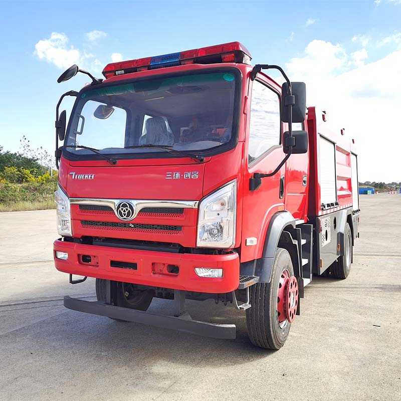 Camion de lutte contre l'incendie 4x4 tout neuf de 6 000 litres avec eau et mousse Camion de lutte contre l'incendie 4x4 tout neuf de 6 000 litres avec eau et mousse