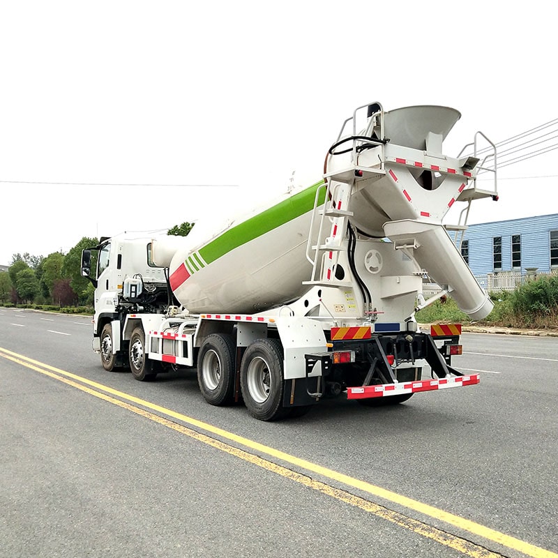 ISUZU 8*4 4 axles concrete mixer trucks ISUZU 8*4 4 axles concrete mixer trucks
