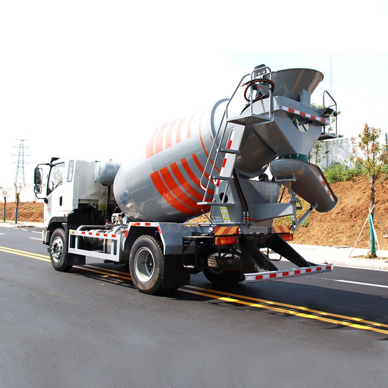 SHACMAN low price 8*4 8m3 concrete mixer truck SHACMAN low price 8*4 8m3 concrete mixer truck