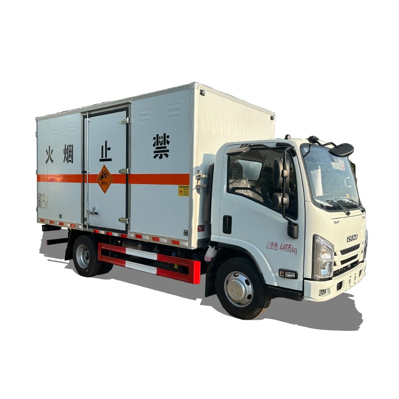 شاحنة نقل بضائع سائلة قابلة للاشتعال من طراز ISUZU يابانية شاحنة نقل بضائع سائلة قابلة للاشتعال من طراز ISUZU يابانية
