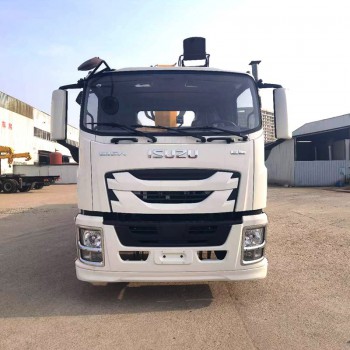 Camion-grue hydraulique ISUZU de 10 tonnes pour levage de poids