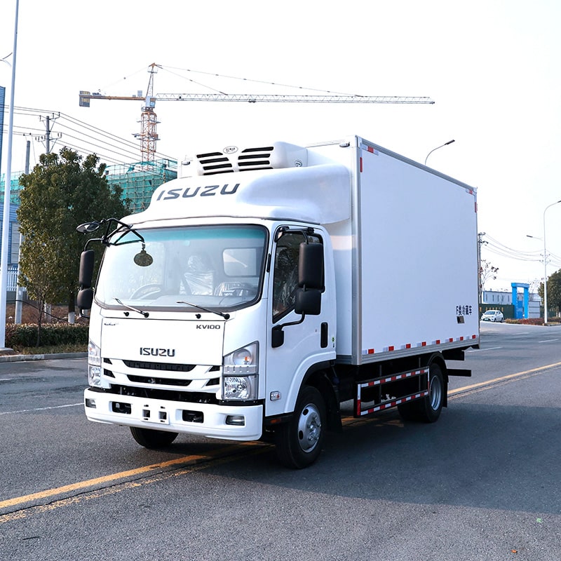 Японский бренд Isuzu 4.2m небольшой мини-рефрижератор Японский бренд Isuzu 4.2m небольшой мини-рефрижератор