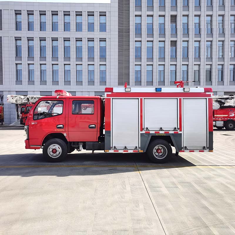 Camion de lutte contre l'incendie Dongfeng 4x2 2500 litres Camion de lutte contre l'incendie Dongfeng 4x2 2500 litres